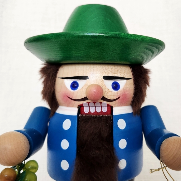 Steinbach Chubby Wine Maker Man w/ Grapes 10" Nutcracker Doll - Made in Germany - Picture 3 of 8